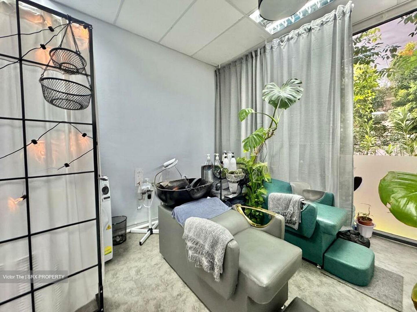 The Mezzo (D12), Retail #502871221